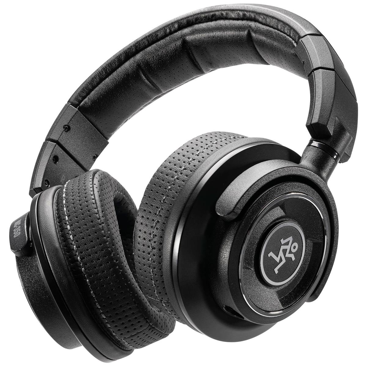 Mackie MC-350 по цене 26 500 ₽