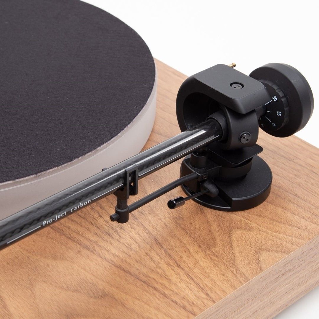 Pro-Ject X2 B Quintet Red Real Wood Walnut по цене 208 978.28 ₽