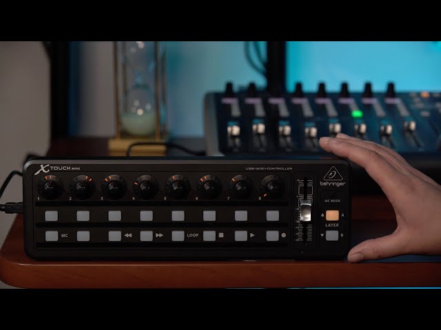 Behringer X-Touch Mini по цене 8 950 ₽
