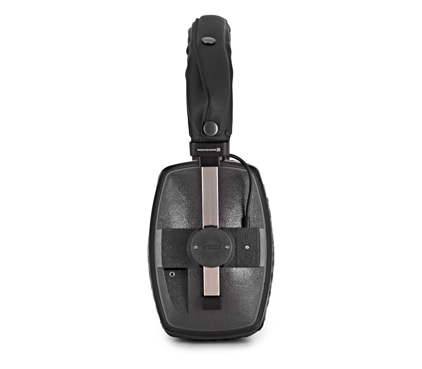 Beyerdynamic DT 150 по цене 27 280 ₽