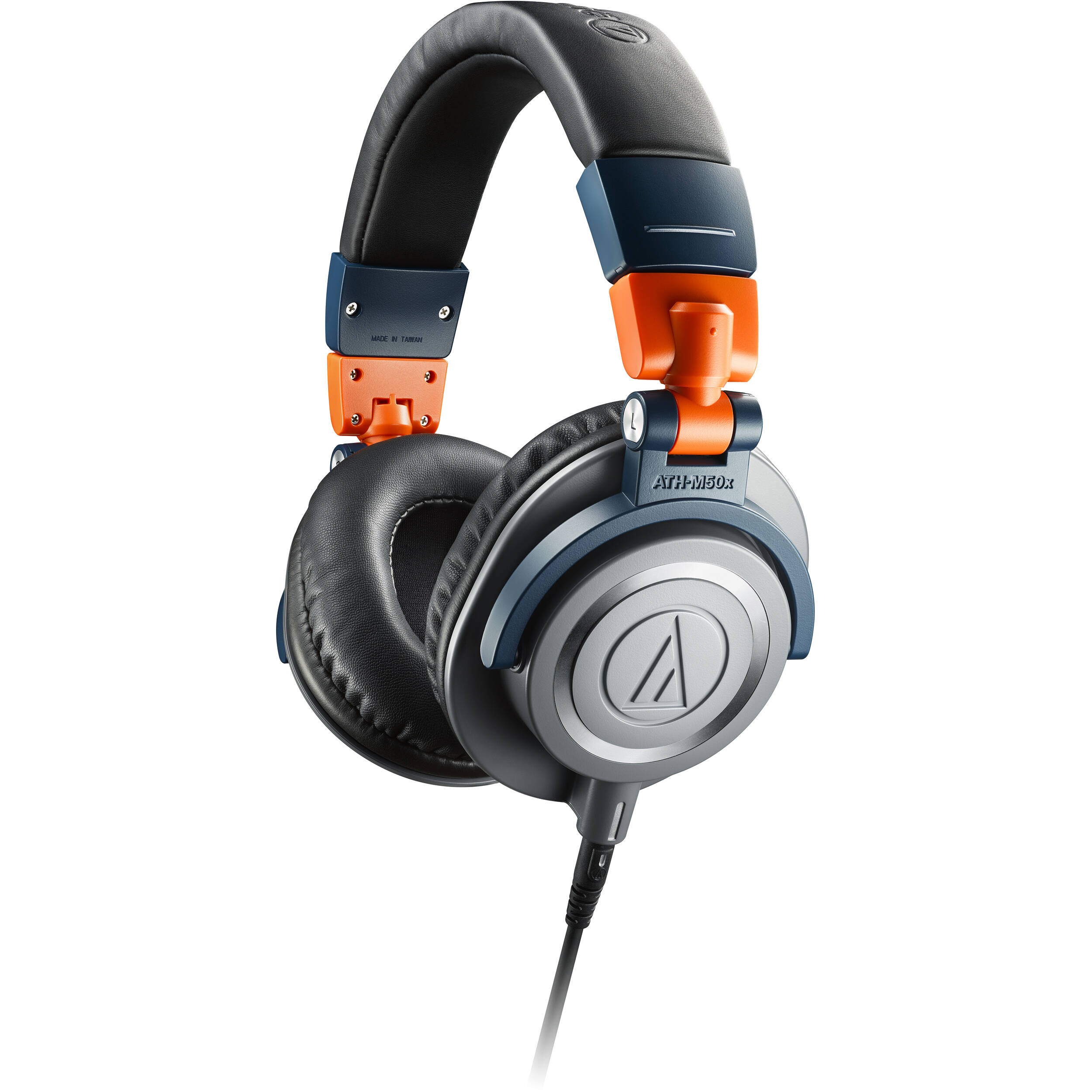 Audio-Technica ATH-M50X LAB Limited Edition по цене 22 900 ₽