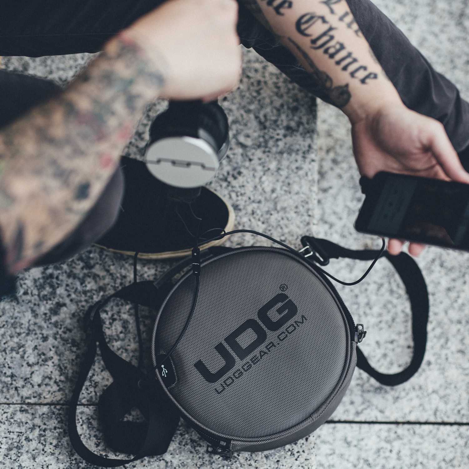 UDG Ultimate DIGI Headphone Bag Charcoal по цене 7 500 ₽