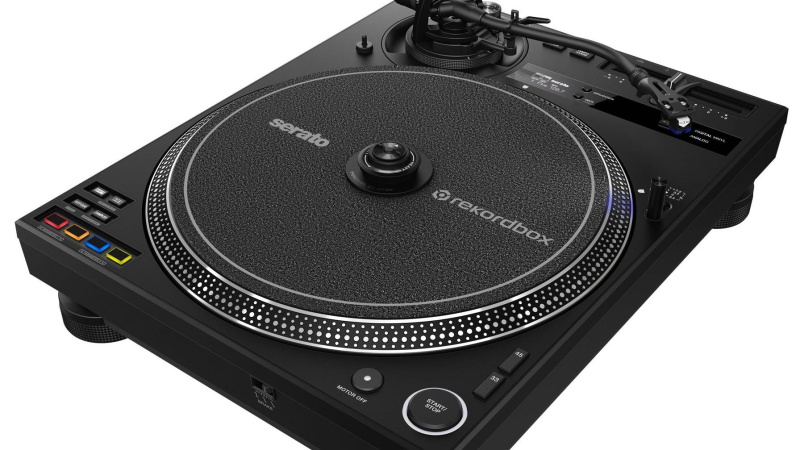 PIONEER DJ | PLX-CRSS12 — гибрид тёрнтейбла и моторизованного контроллера DVS