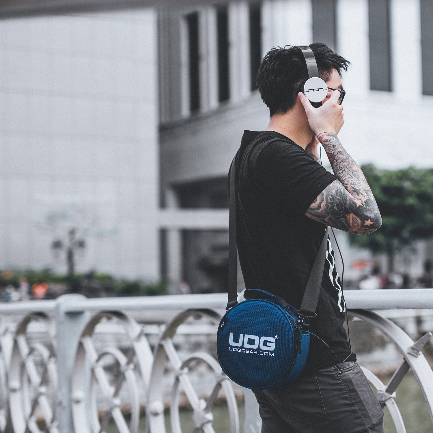 UDG Ultimate DIGI Headphone Bag Dark Blue по цене 4 190 ₽