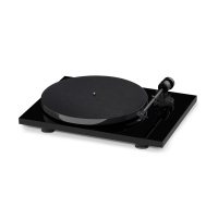 Pro-Ject Е1 BT High Gloss AT3600L UNI Black по цене 55 300.00 ₽