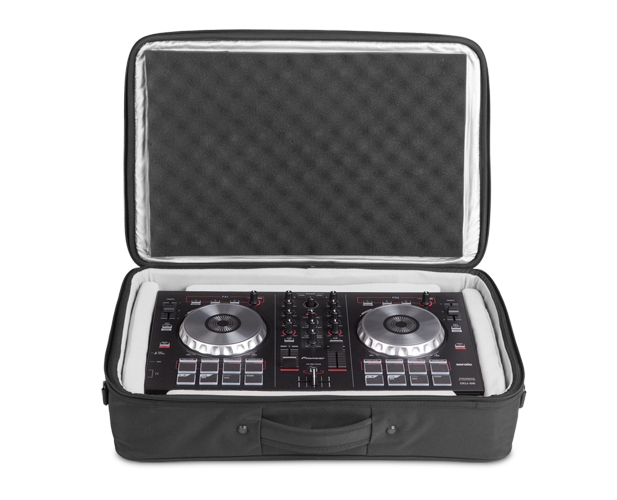 UDG Urbanite MIDI Controller Sleeve Medium Black по цене 8 050 ₽