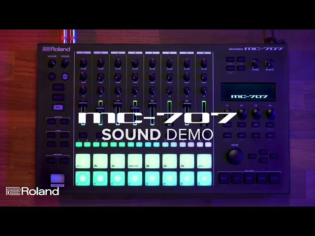 Roland MC-707 по цене 125 040 ₽