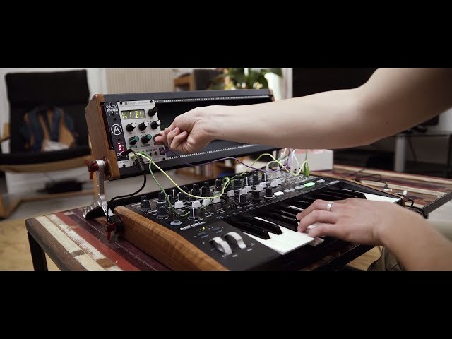 Arturia MiniBrute 2 Noir по цене 71 000 ₽