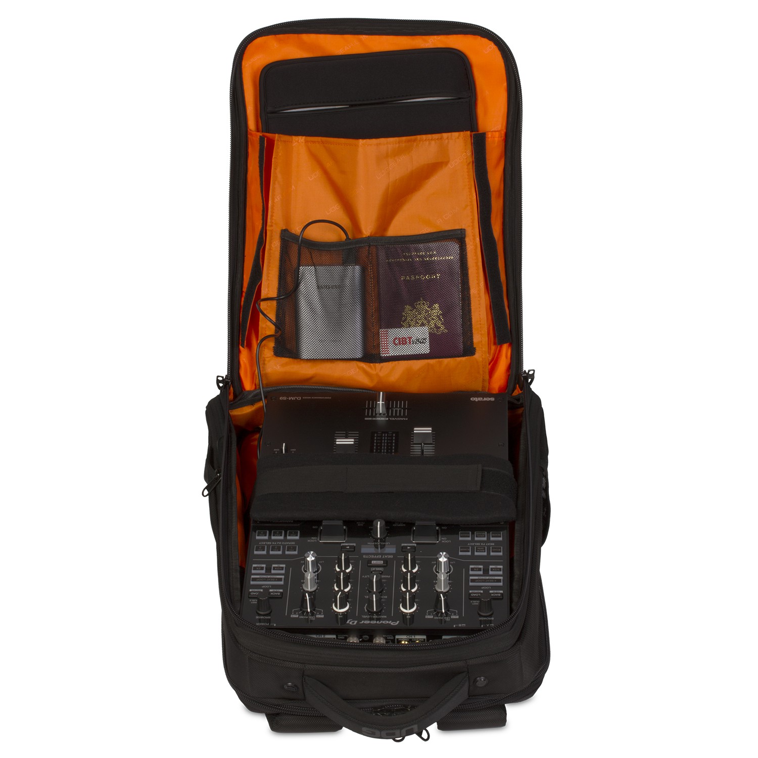 UDG Ultimate Backpack Slim Black/Orange Inside по цене 13 875 ₽