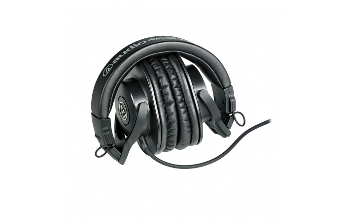 Audio-Technica ATH-M40X по цене 18 645 ₽