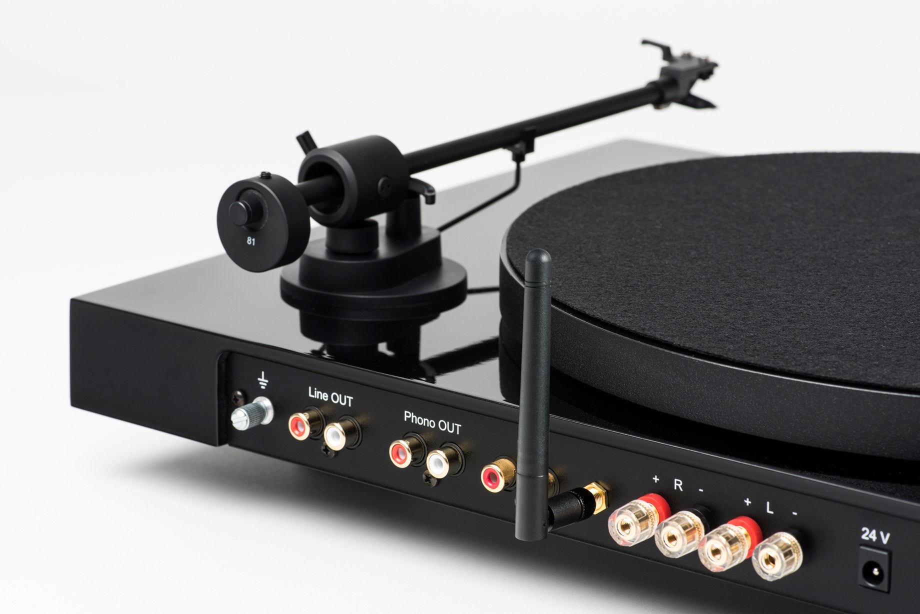 Pro-ject Jukebox E (OM5e) Black по цене 71 444.31 ₽