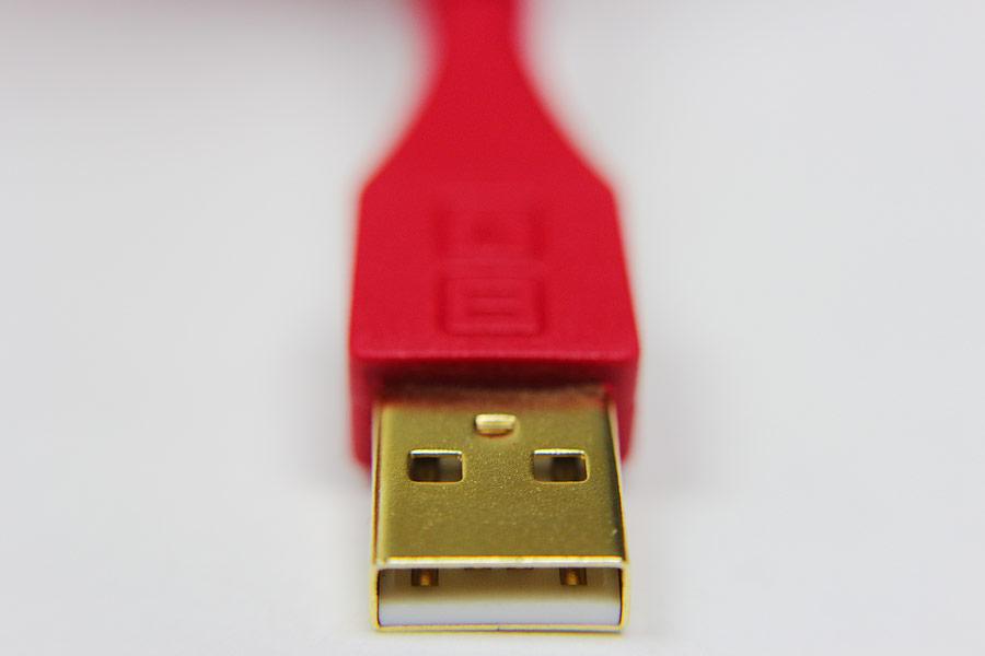 DJTT Chroma Cables USB Red (Угловой) по цене 2 410 ₽