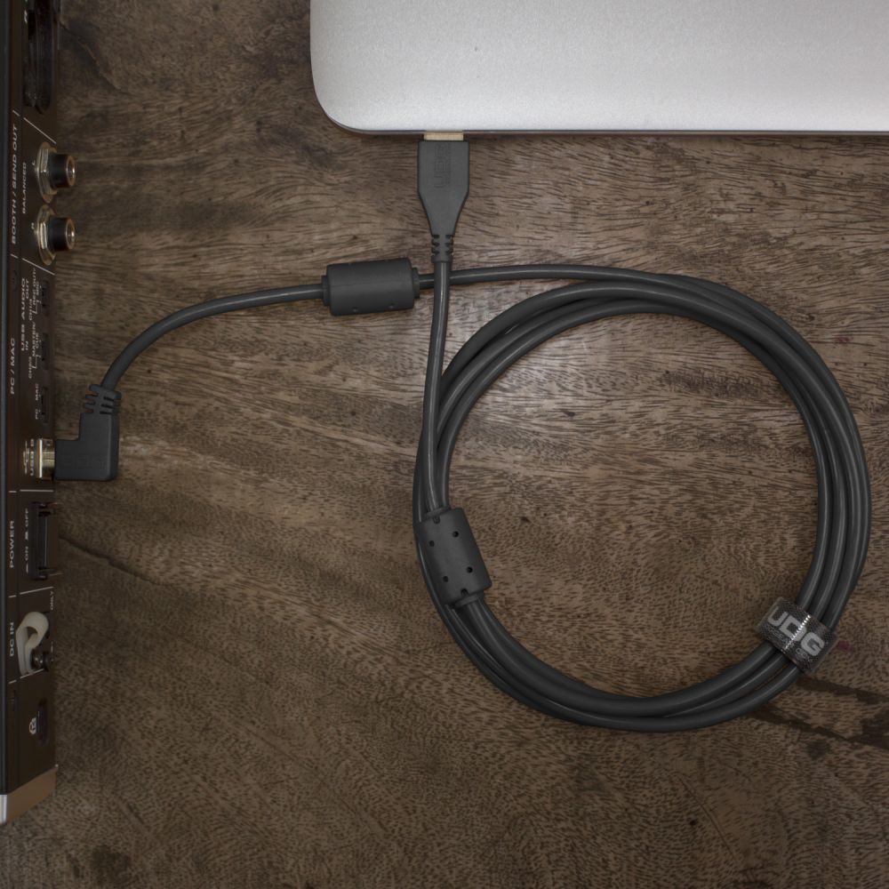 UDG Ultimate Audio Cable USB 2.0 A-B Black Angled 1m по цене 900 ₽
