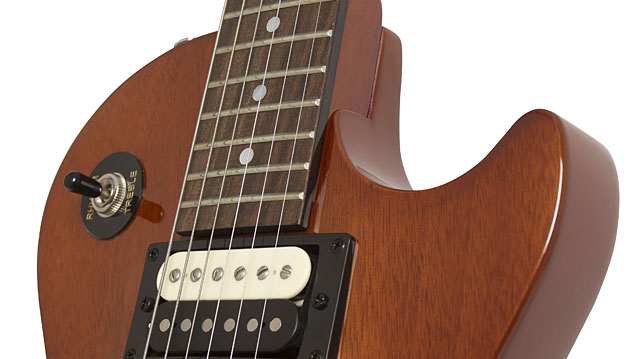 Epiphone Les Paul Studio LT Walnut по цене 28 220 ₽