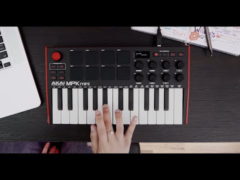 AKAI PRO MPK Mini MK3 White по цене 17 400 ₽