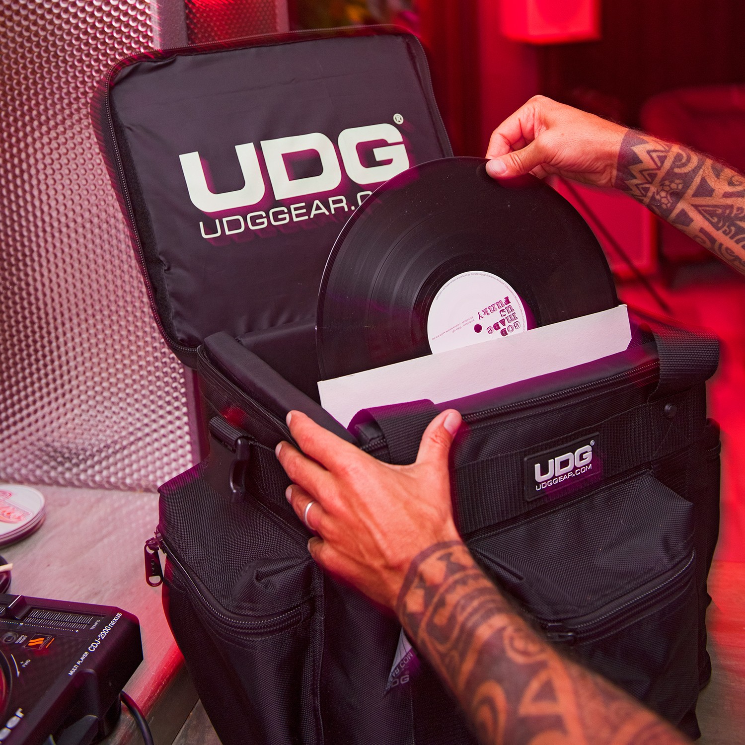 UDG Ultimate SoftBag LP 90 Large Black по цене 14 400 ₽