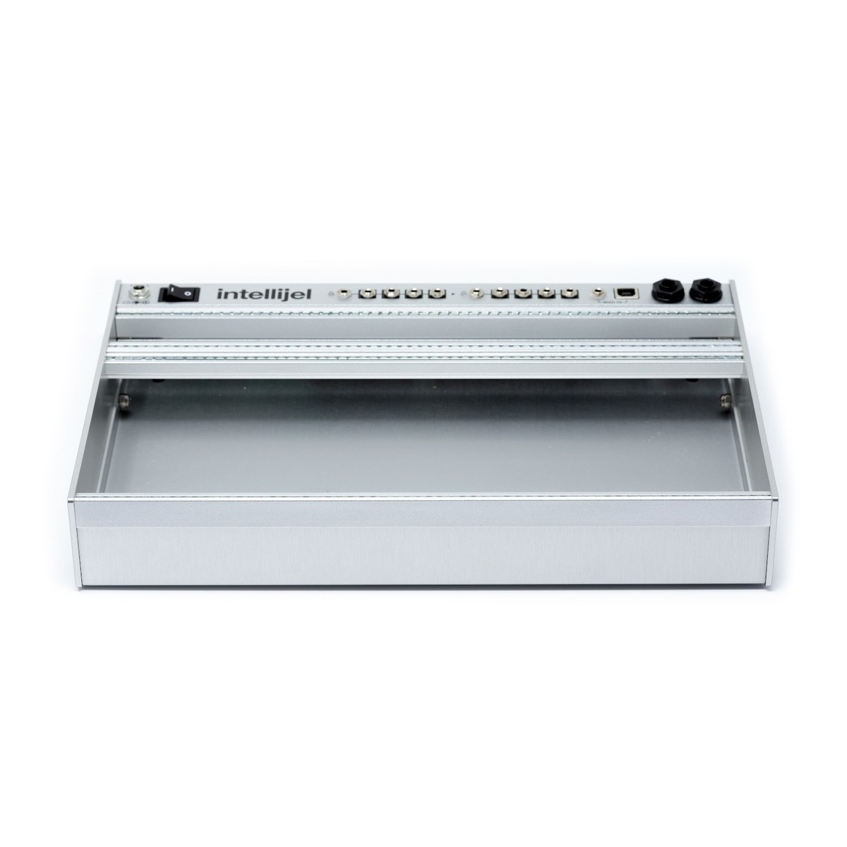 Intellijel Palette 4U x 62HP Silver Powered Case по цене 47 900 ₽