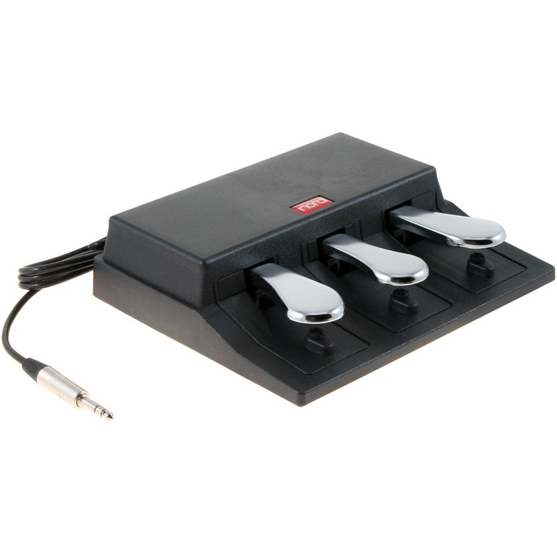 Clavia Nord Triple Pedal по цене 29 900 ₽