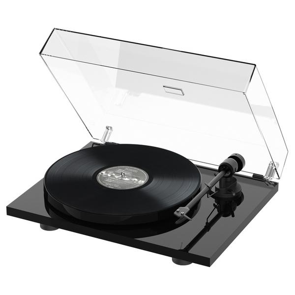 Pro-Ject Е1 BT ОМ 5е High Gloss Black по цене 59 460.61 ₽