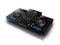 Pioneer XDJ-RX - плееры и микшер «все в одном», с большим экраном на две деки 