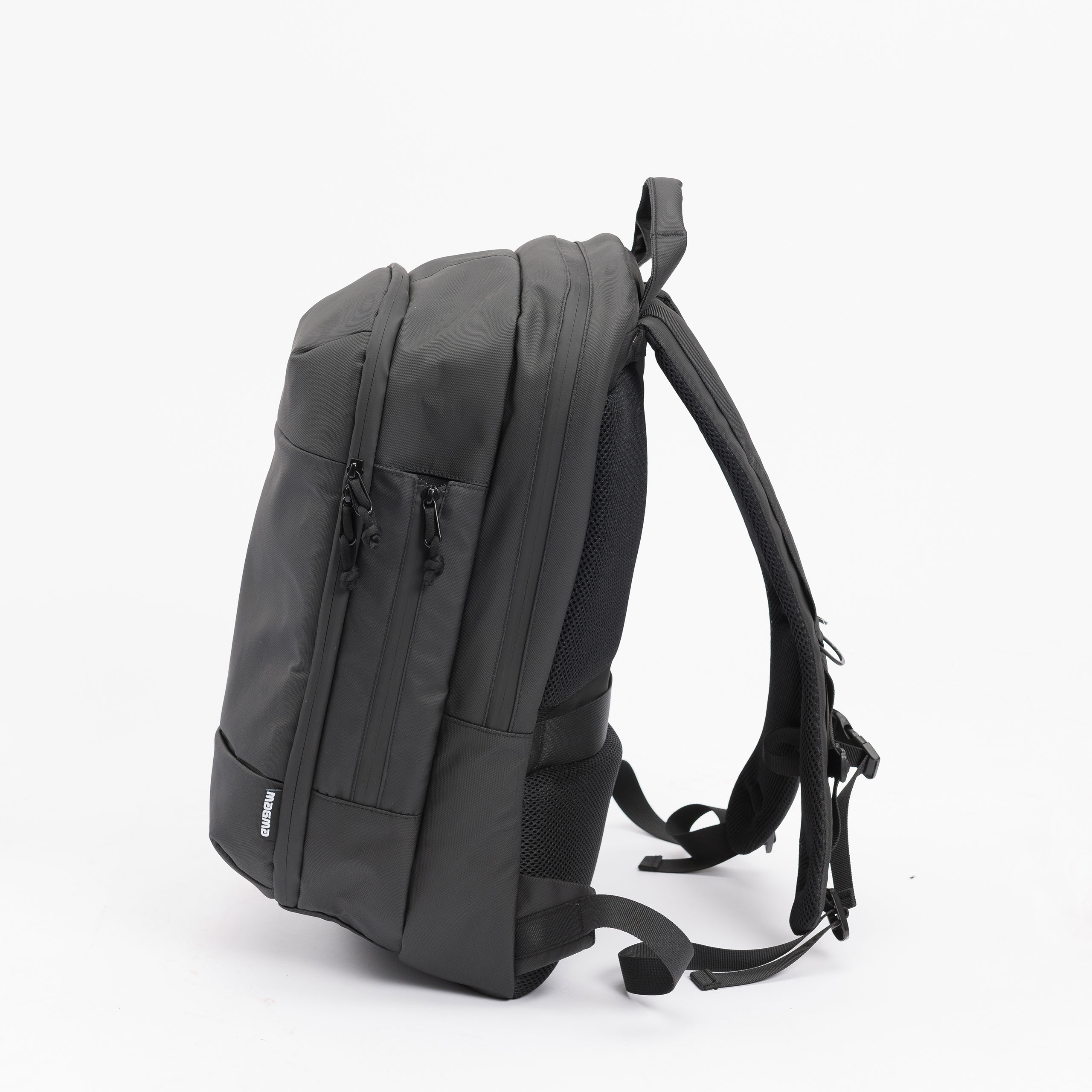 MAGMA Solid Blaze Pack 80 по цене 19 180 ₽