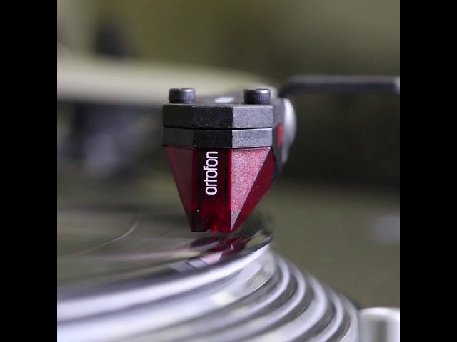 Ortofon 2M Red по цене 10 550 ₽