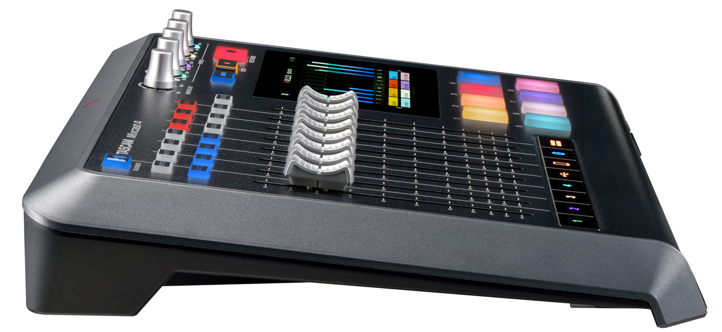 Tascam MixCast 4 по цене 71 650 ₽