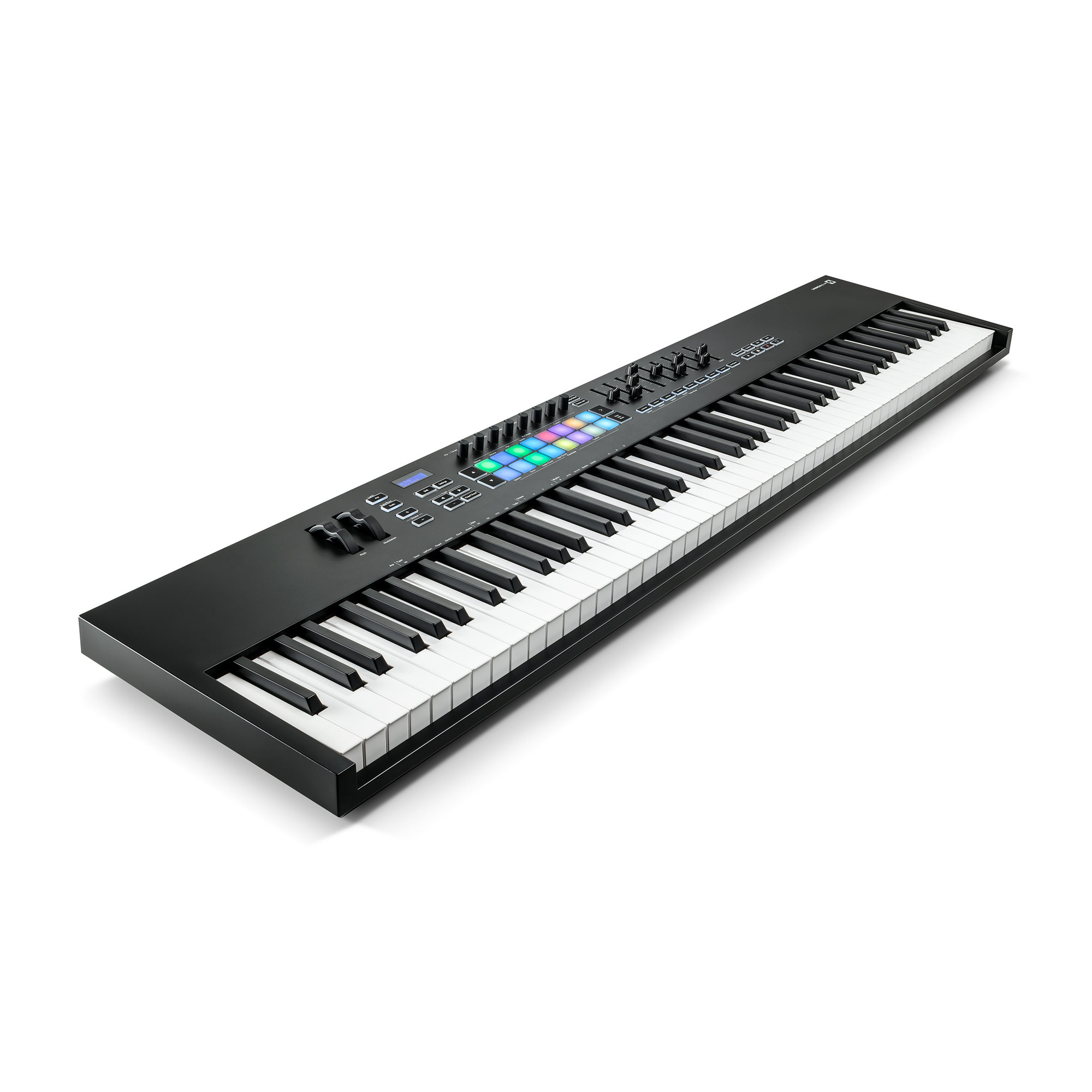 Novation Launchkey 88 MK3 по цене 60 650 ₽