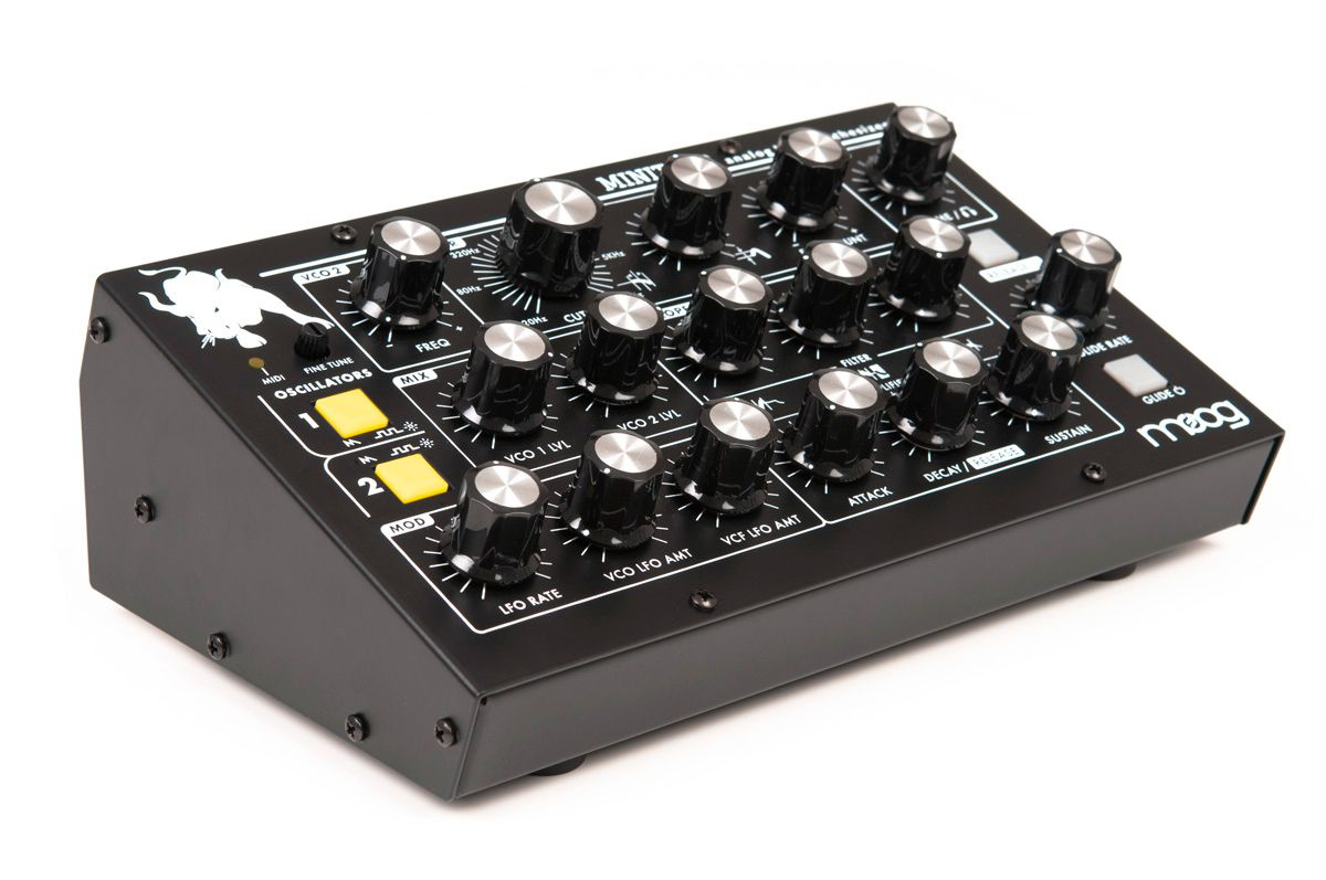 Moog Minitaur по цене 73 300 ₽