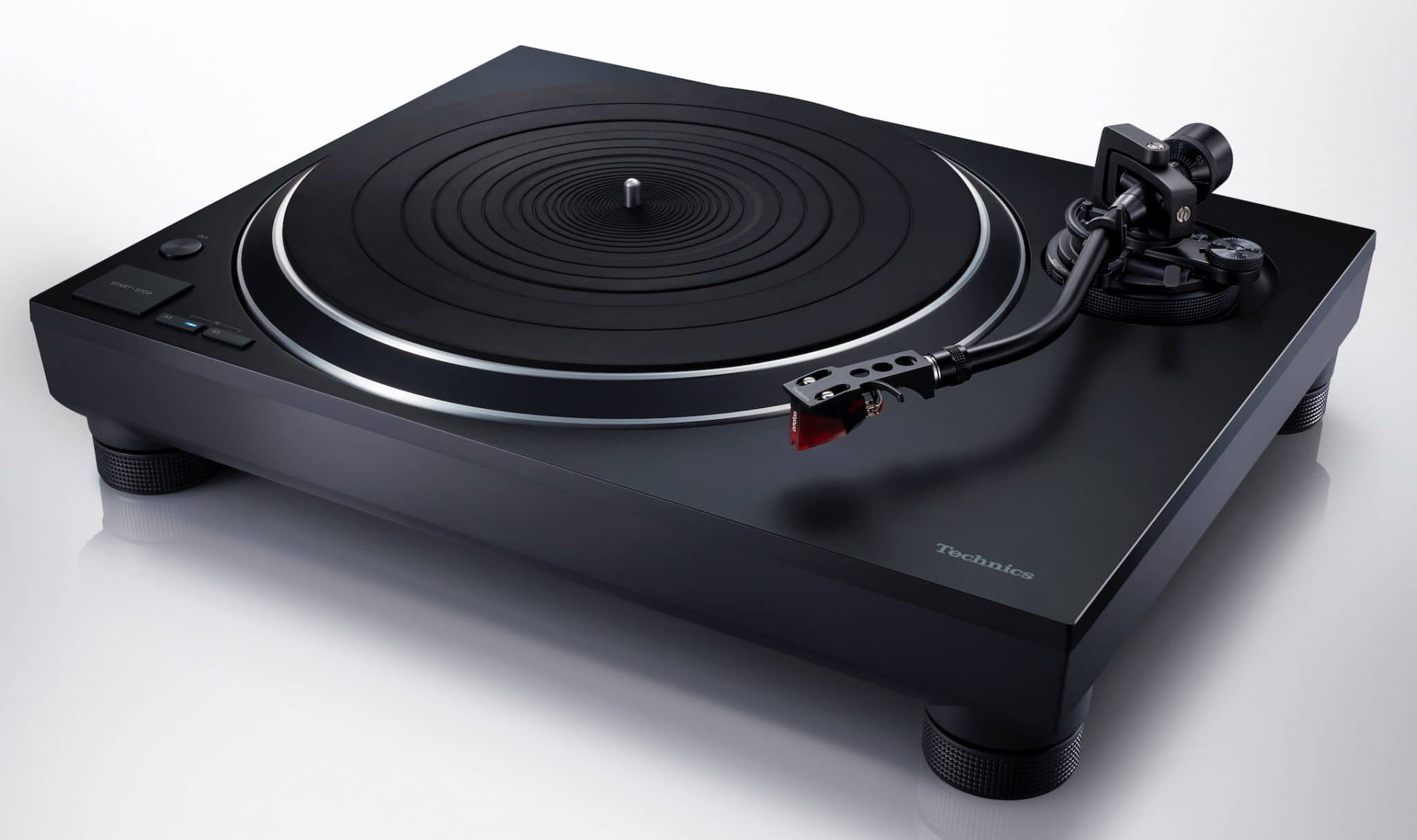 Technics SL-1500C Black по цене 162 000.00 ₽