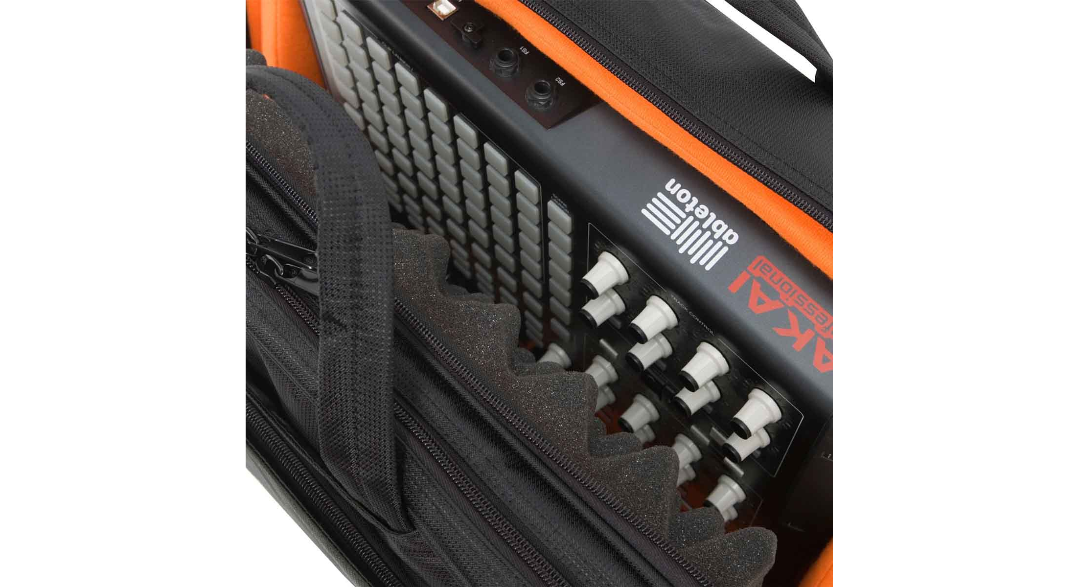 UDG Ultimate MIDI Controller SlingBag Medium Black/Orange по цене 13 800 ₽