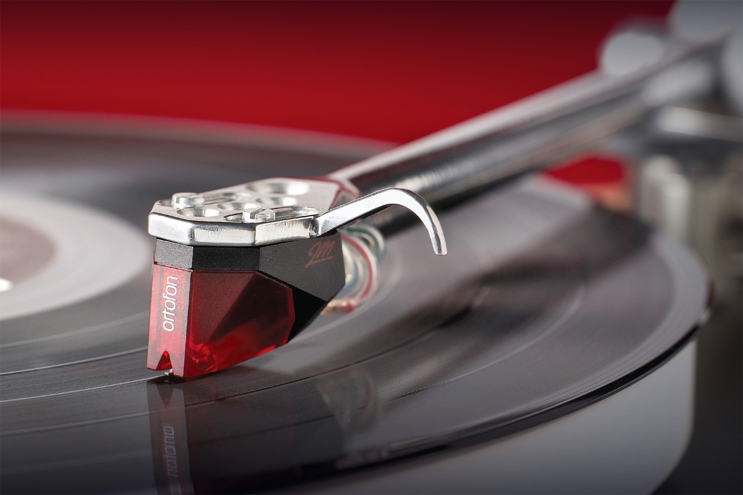 Ortofon 2M Red по цене 10 550 ₽