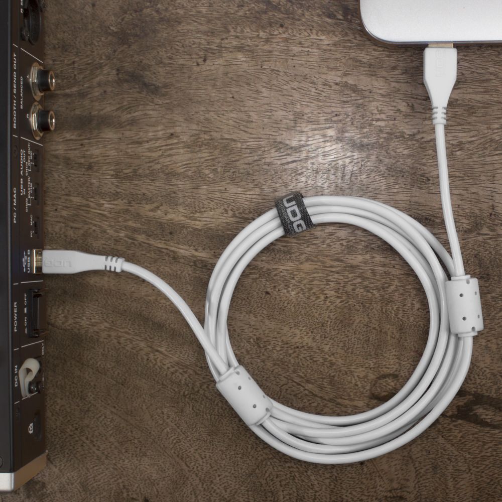 UDG Ultimate Audio Cable USB 2.0 A-B White Straight 1 m по цене 1 084.80 ₽