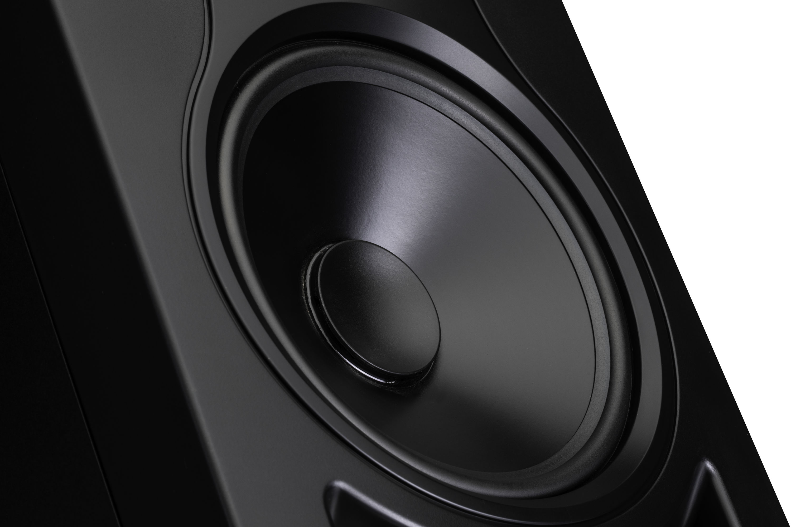 Kali Audio IN-8 по цене 38 100 ₽