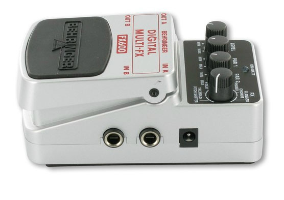 Behringer FX600 по цене 4 400 ₽