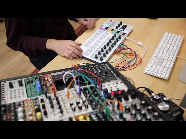 Arturia BeatStep Pro по цене 39 500 ₽