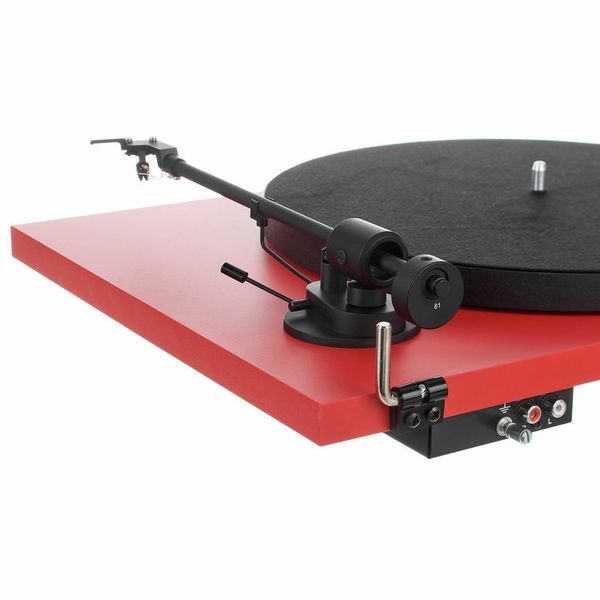 Pro-ject Primary E Phono Red OM по цене 41 421.39 ₽