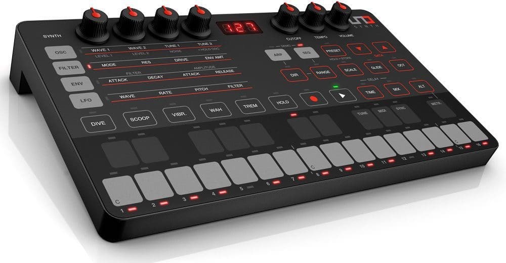 IK Multimedia UNO Synth по цене 29 350 ₽