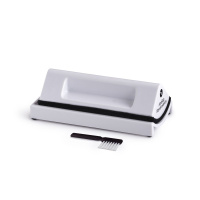 Analog Renaissance Record Velvet Brush White