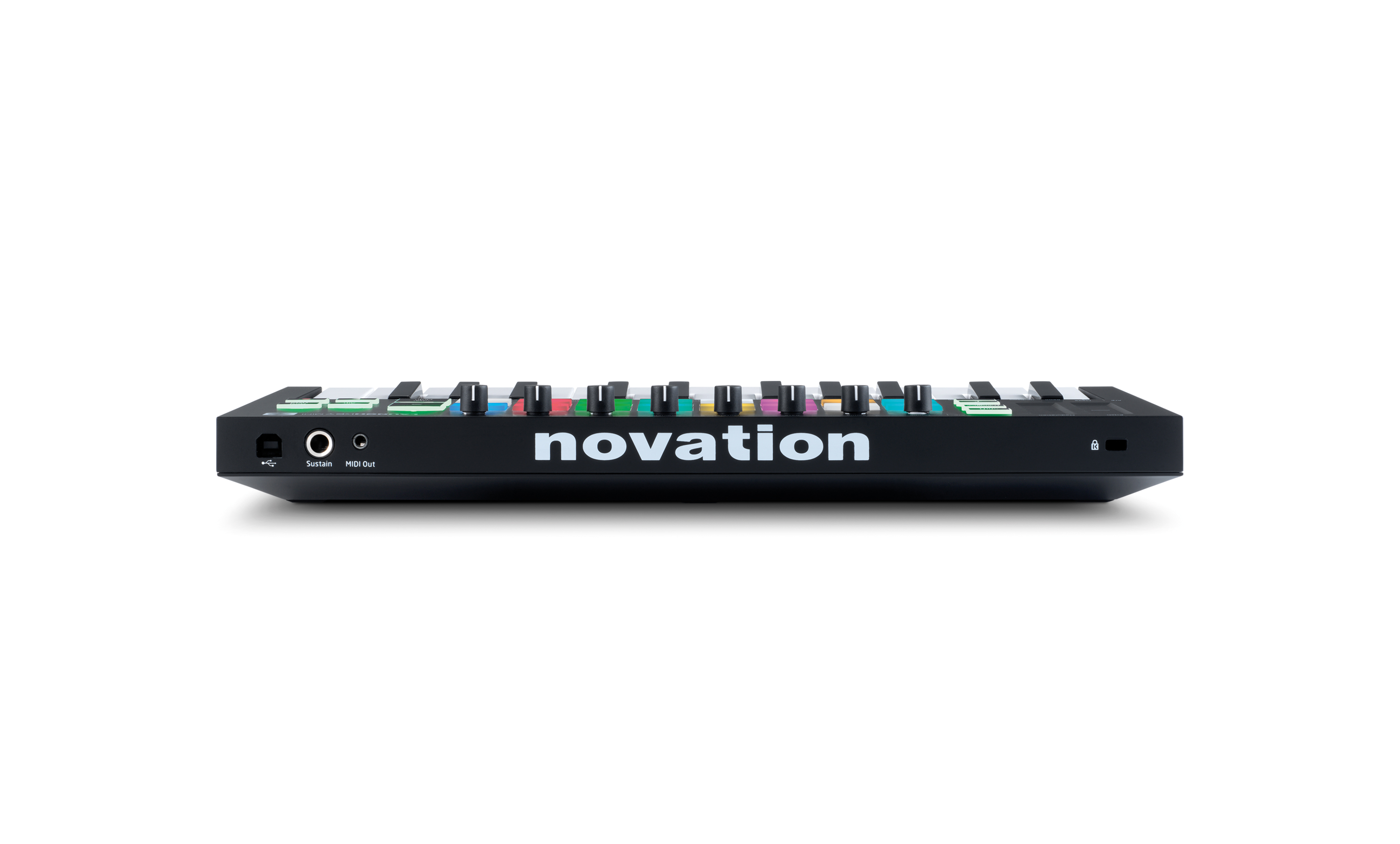Novation LaunchKey Mini MK3 по цене 13 100 ₽