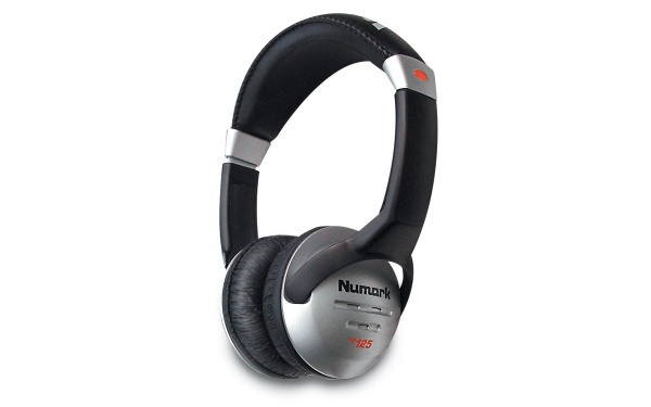 Numark HF125 DJ по цене 2 900 ₽