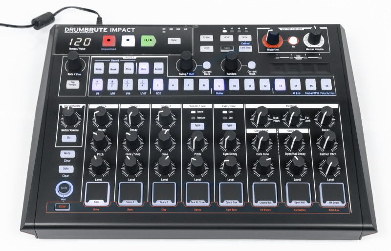 Arturia DrumBrute Impact Noir по цене 40 500 ₽
