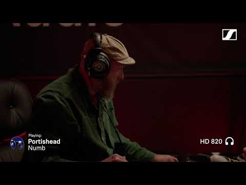Beyond the Curve: Record Sampling with the HD 820 | Sennheiser