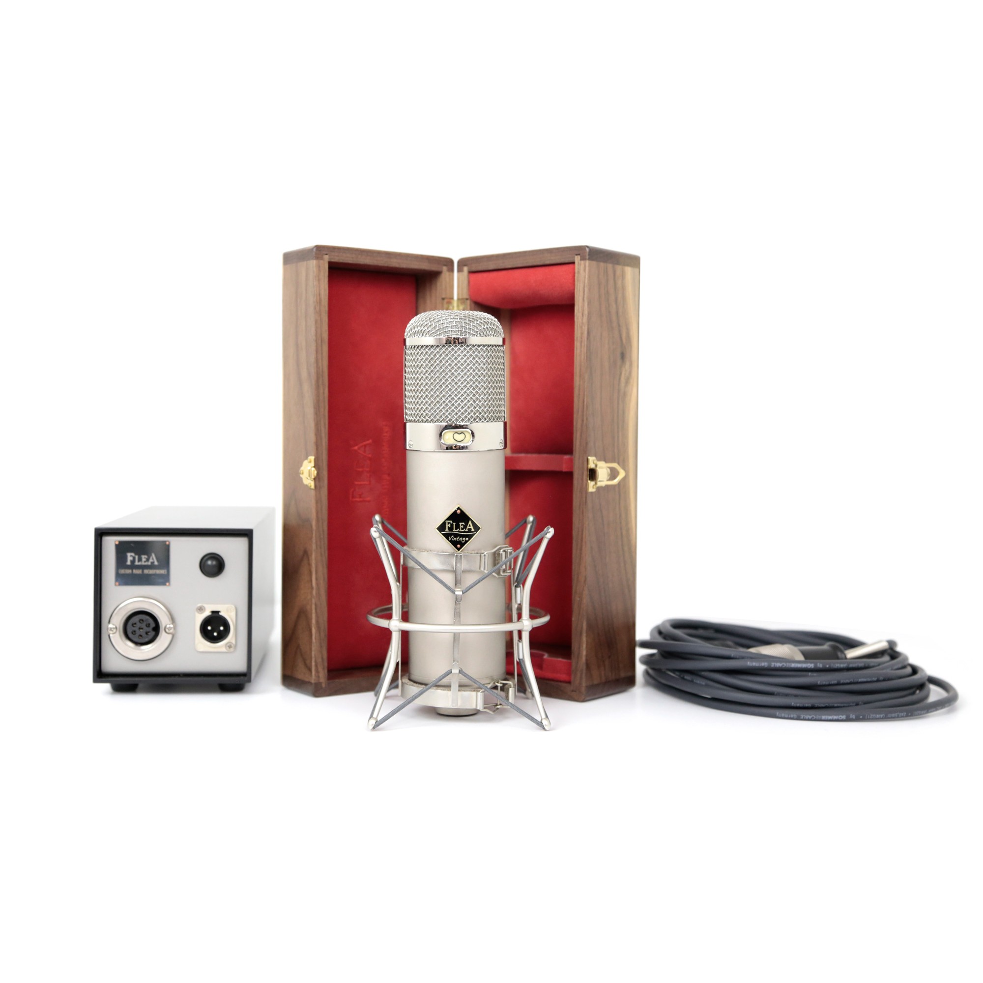 FLEA Microphones 47 (EF12 tube and F47 capsule) по цене 410 550 ₽