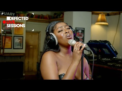 D'Addario NB1253 - Set Nickel Bronze Acoustic, Light, 12-53 по цене 1 670.00 ₽