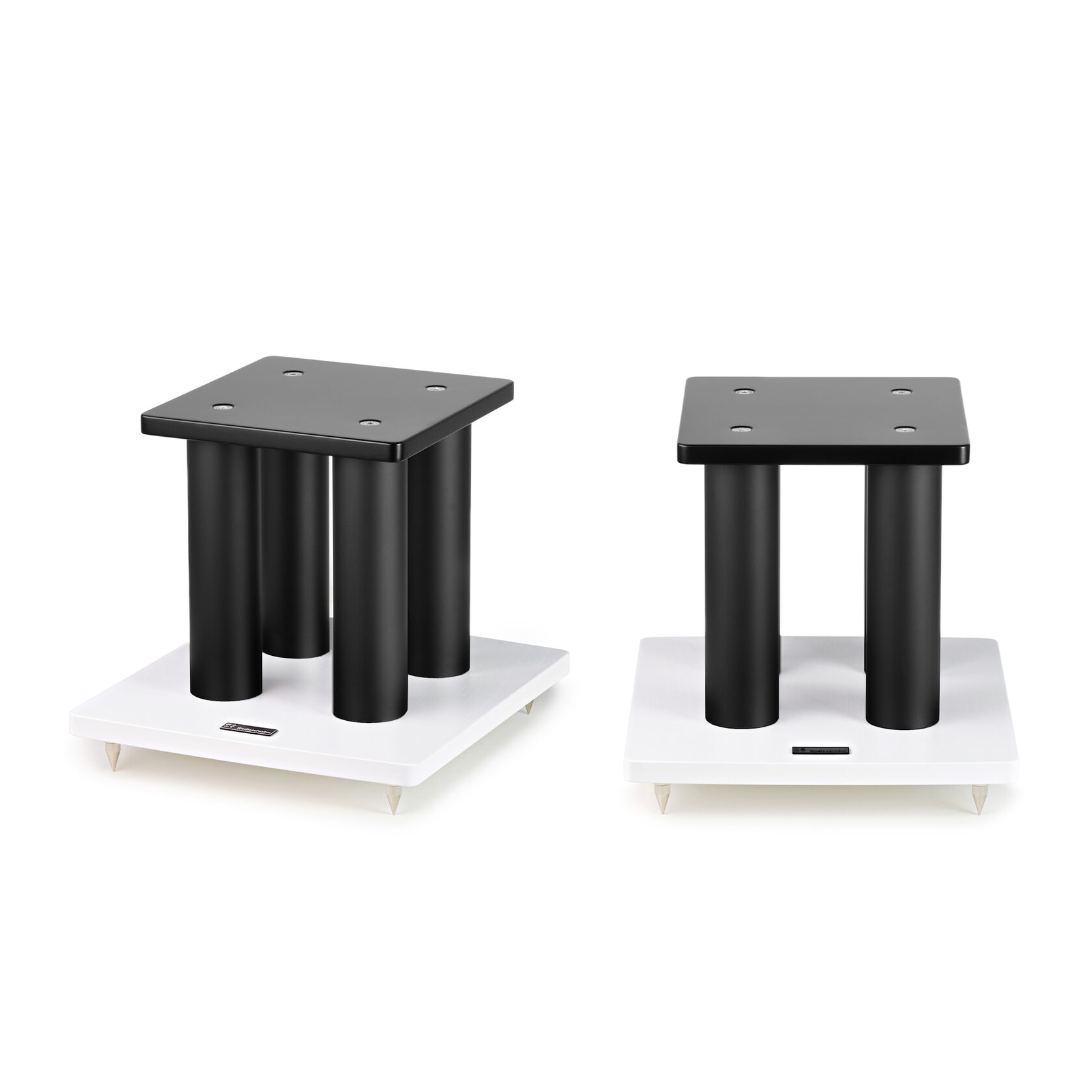 Radiotehnika T2B Black/White по цене 27&nbsp;990.00 ₽