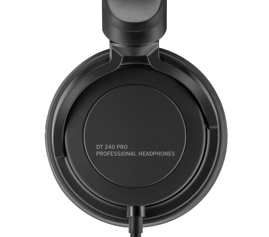 Beyerdynamic DT 240 по цене 11 130 ₽