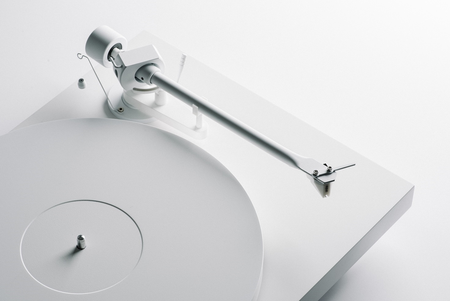 Pro-ject Debut PRO White Edition (2M White) по цене 101 950 ₽