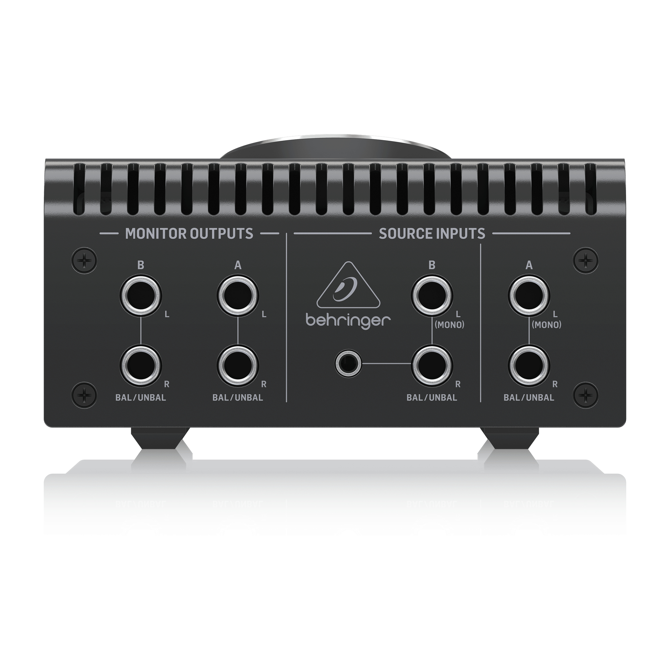 Behringer Studio M по цене 9 450 ₽