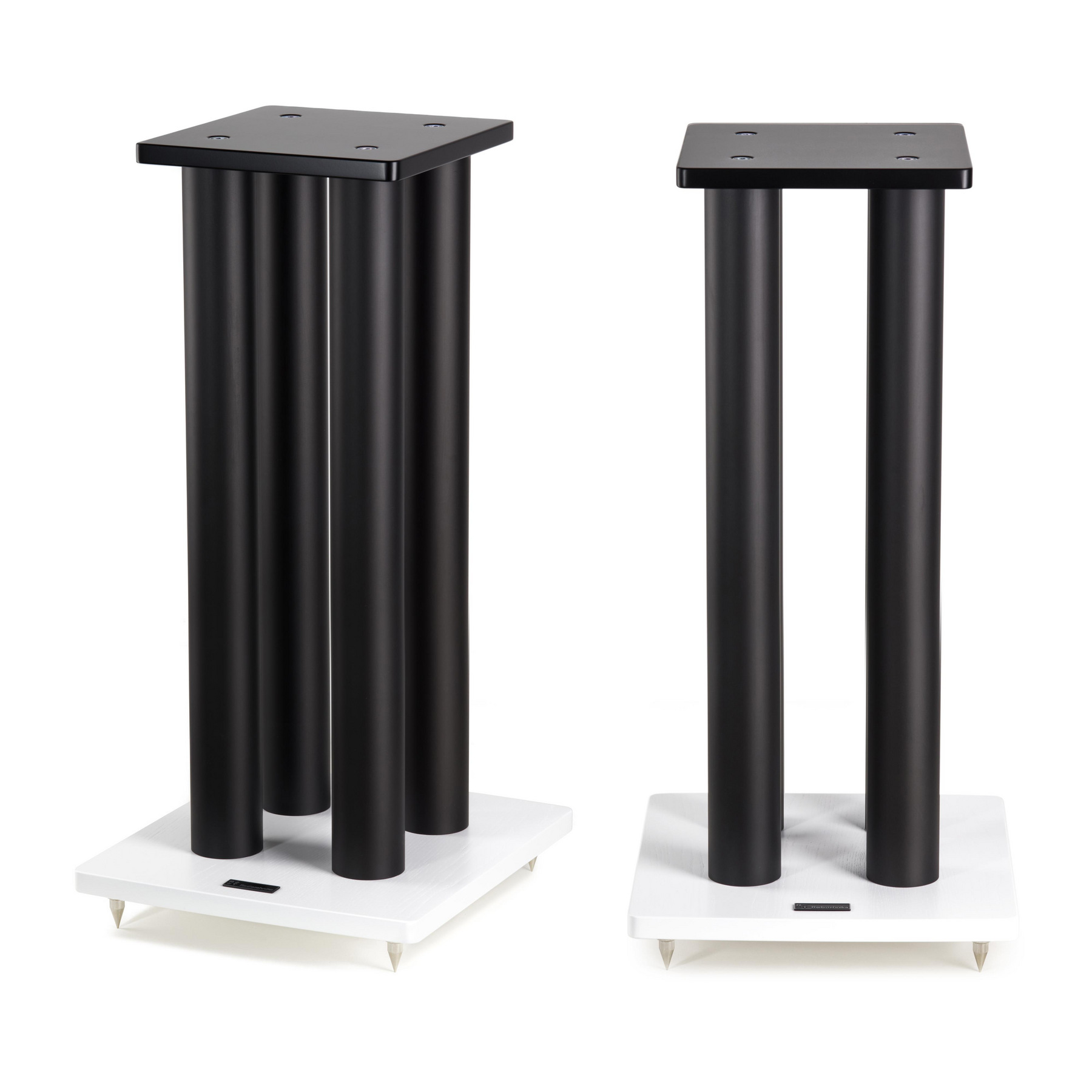 Radiotehnika T7B Black/White по цене 39 900 ₽